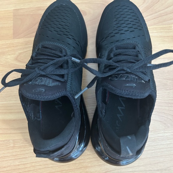 Nike AirMax 270 women’s 8 in Black - Picture 4 of 6